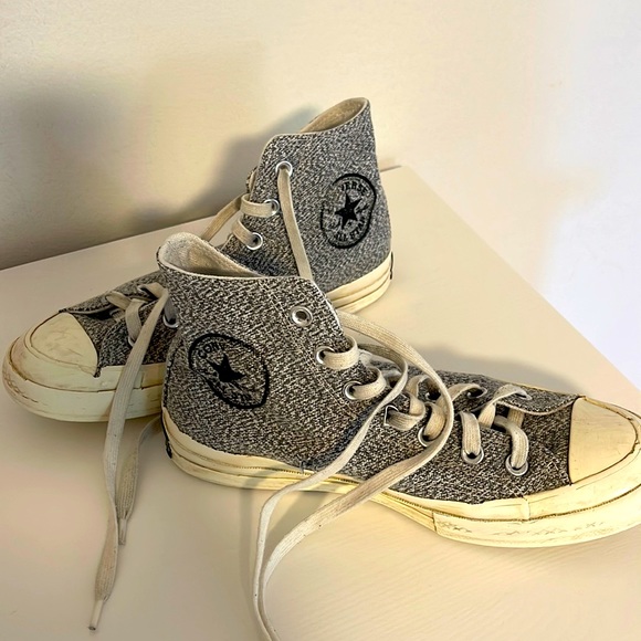 Converse shoes - Picture 1 of 7